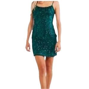 Crystal Sky Sequined, sheath Cocktail dress. Size XSmall New Years Christmas